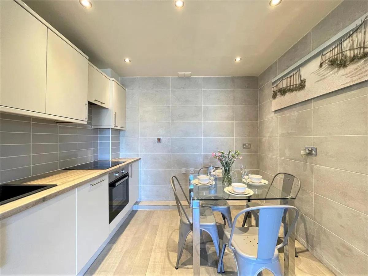 Holiday Home סוואנסי מראה חיצוני תמונה